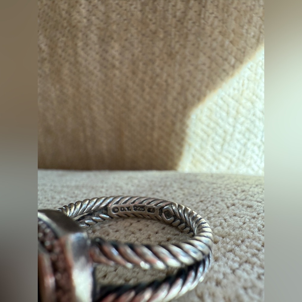 David Yurman - PETITE ALBION® RING - Picture 6 of 9